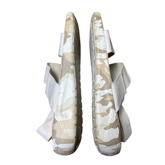Crocs Sandals Light Ride Printed Camo Stretch Straps Womens 9 White Tan 207285 - Picture 8 of 12